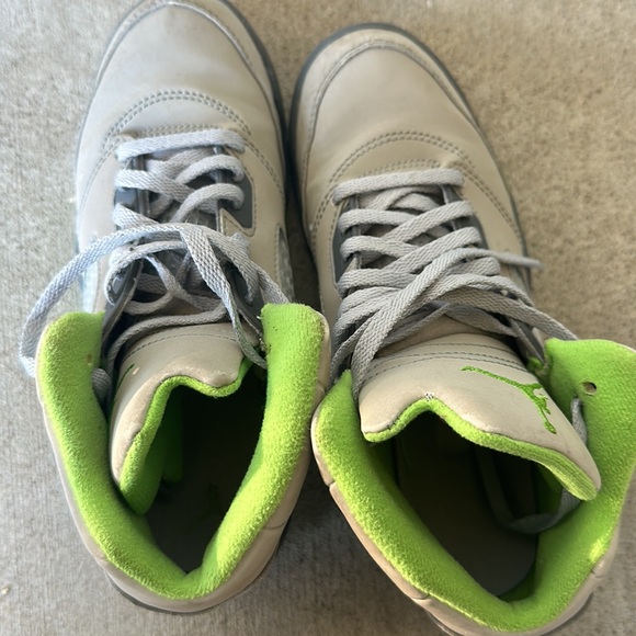 Jordan Retro Neon Green and Gray sneakers - Picture 6 of 6
